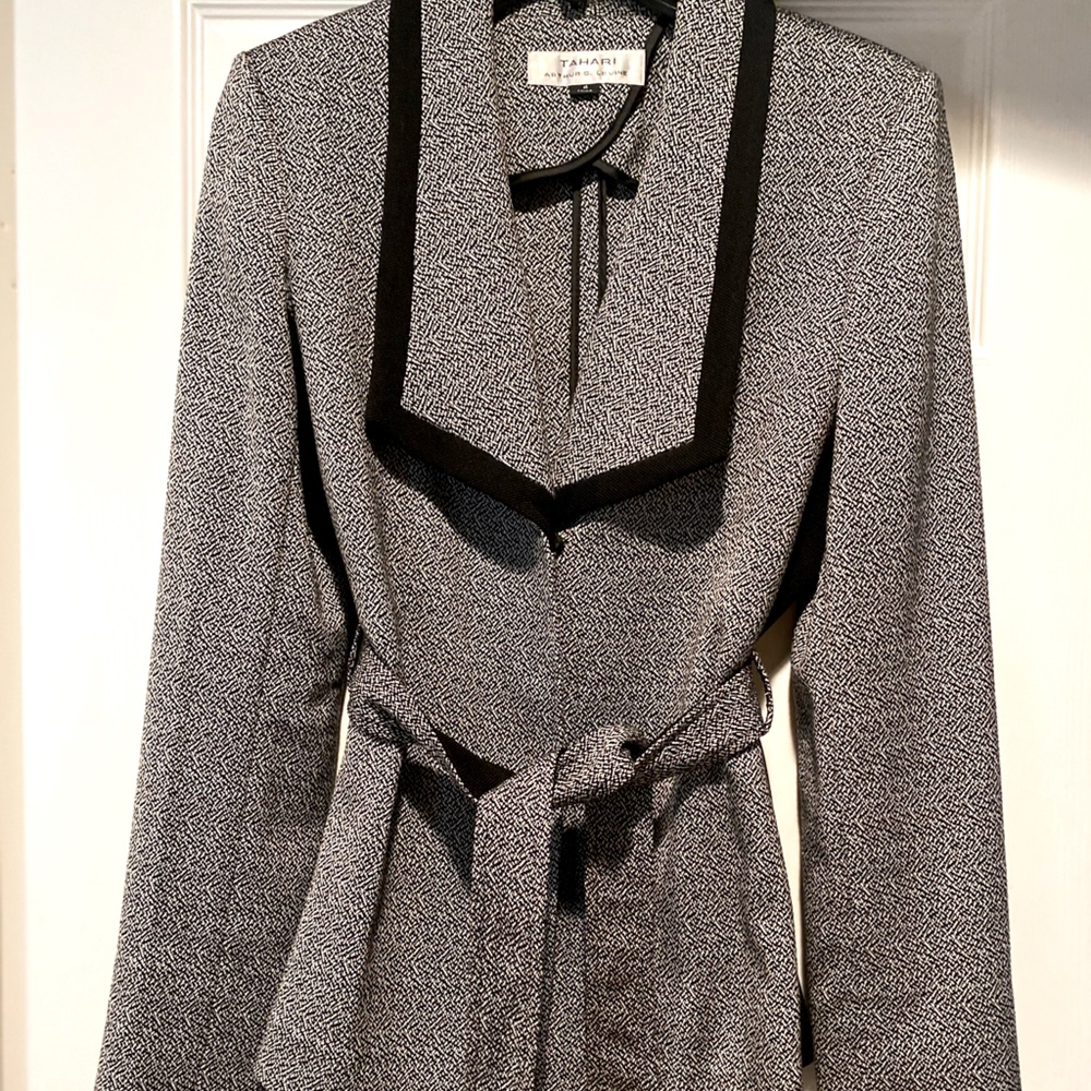 Tahari Blazer